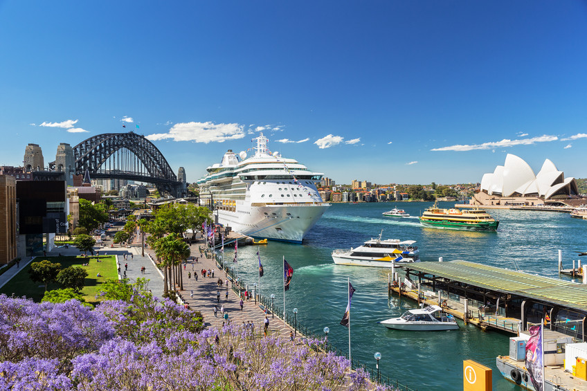 View of a busy Circular Quay and Sydney Harbour | Courtesy of Hamilton Lund; Destination NSW